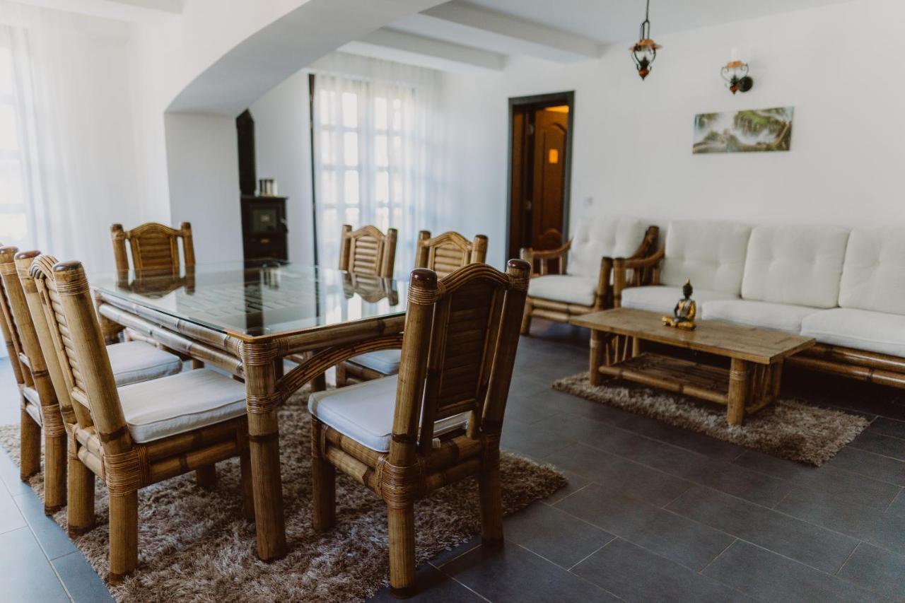 Vila Alsace Podu' Cu Lanturi Μπακάου Εξωτερικό φωτογραφία